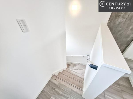 ���̑����� �K�i�͖��邭�萠������Ă��܂��B���q�l�₲�N�z�̕������S���Ă����p�����܂��ˁB