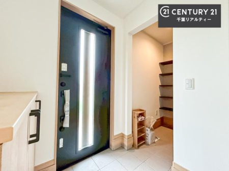 ���� �V���[�Y�C���N���[�N�t���Ȃ̂ŁA���ւ��Еt�����|�������₷���ł��I
�X�b�L���������ւŌ˂��J�����u�ԁA�������̂���S�n������Ԃ��o�}���Ă���܂��B