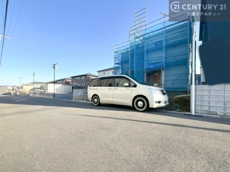 �O�ʓ��H�܂ތ��n�ʐ^ ���ӊ���A���q�l�̂���]�ɍ������������ꏏ�ɂ��ē���v���܂��B�Z��[���A�h�o�C�U�[�ɂ�邲���k������܂��B���Ђ͂��₢���킹�ɑ��Ή����܂��I���҂������܂���I