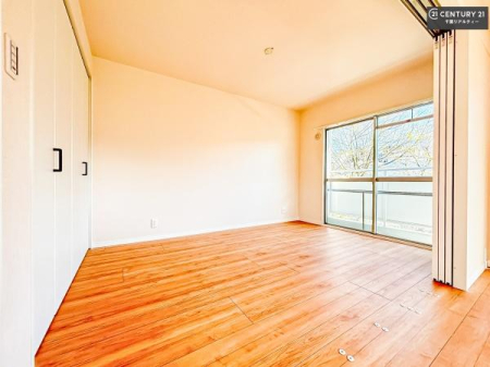 �Q�� �D���������������ޗm���́A���̖ڊo�߂��C�������ǂ������ł��ˁB���������Ԃ��������Ɖ߂������Ƃ��ł��܂��B�D�����F�����̃t���[�����O���ǂ�ȉƋ�ɂ��}�b�`���܂��I