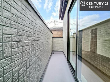 �o���R�j�[ �z������ǍD�ȃo���R�j�[�ł��I���ꂽ���ɂ͐�������n����J���I�Ȏ��Ԃ��y���߂܂��B