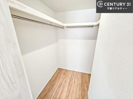 ���[ �E�H�[�N�C���N���[�[�b�g�t���ł��B��������̂��m���Ȃǂ����[���Ă��������ł��ˁI���ɂ���@�������ȂǋG�ߕ��̑傫�ȉƓd�����[�ł��܂��I