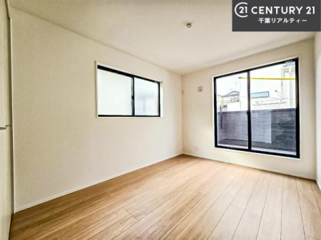 �m�� 2�ʍ̌����m�ۂ������邢�����́A���ʂ����ǂ��A���邭��ϋ��S�n�̗ǂ���ԂƂȂ��Ă���܂��B�����b�N�X���ĉ߂�����S�n�̗ǂ��������ł��I