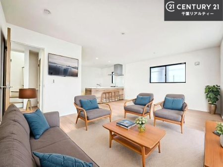 ���r���O �Ƌ��CG�p�[�X�ł��B�S�n�ǂ����r���O�͉Ƒ������R�ƏW�܂�܂��B�Ƒ��c�R�̎��Ԃ����������ł��B���Ƒ��ƁA����w�[���������Ԃ��߂��������ł��ˁB