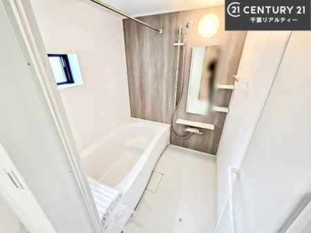 ���� �������������l�̕��͋C�̃o�X���[���́A�����o�Ă��ăo�X�^�C�����[���I
���d���撣���Ă��邲�J���ɂ��D�݂̓����̓����܂����āA�y����ł݂Ă͂������ł��傤���H