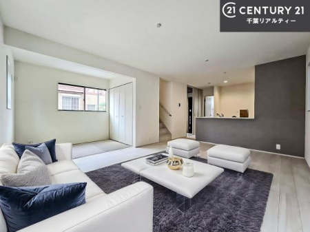 ���r���O �Ƌ��CG�p�[�X�ł��B�S�n�ǂ����r���O�͉Ƒ������R�ƏW�܂�܂��B�Ƒ��c�R�̎��Ԃ����������ł��B���Ƒ��ƁA����w�[���������Ԃ��߂��������ł��ˁB