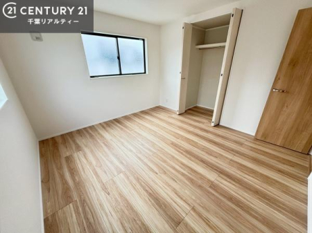 �m�� �R���p�N�g�ȗm���́A���ւ�e�����[�N�X�y�[�X�Ƃ��Ă����􂷂�֗��ȋ�ԁB���d����׋��ɏW�����₷���A��̂���������[�X�y�[�X�Ƃ��Ă����C�t�X�^�C���ɍ��킹�đ��ړI�ɂ��g�����������܂��B