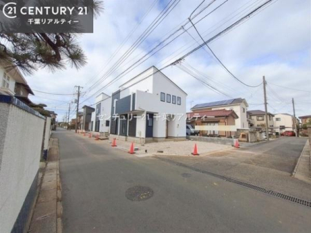 �O�ʓ��H�܂ތ��n�ʐ^ ���邭�J���I�Ȋp�n�ł�������ґ�Ȃ��Z�܂������܂��񂩁B