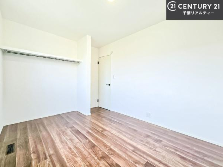 ���r���O�ȊO�̋��� �V���v���Ƀf�U�C������Ă��邽�߁A�Ƌ��I�т܂���I
���C�ɓ���̉Ƌ��u���Ă��낰���Ԃ���邱�Ƃ��ł��܂��B