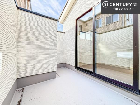 �o���R�j�[ �z������ǍD�ȃo���R�j�[�ł��I���ꂽ���ɂ͐�������n����J���I�Ȏ��Ԃ��y���߂܂��B
