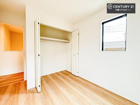 ���r���O�ȊO�̋��� ���[���������肠��̂ŉƋ�̔z�u�����₷���A���C�t�X�^�C���ɍ��킹����������肪�\�ł��B