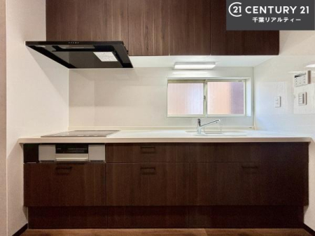 �L�b�`�� �����g���L�b�`�����Y��Ő����Ȃ炨���������̂��y�����Ȃ�܂���ˁB�@�\���ƃf�U�C���������˔������������L�b�`��