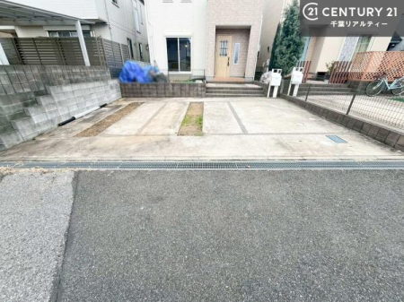 ���ԏ� �J�[�X�y�[�X2�䒓�ԉ\�B�����̒ʋ΂₨�������ɕ֗��ŁA���q���ɂ���Ƃ�������Ă��g�����������܂��B