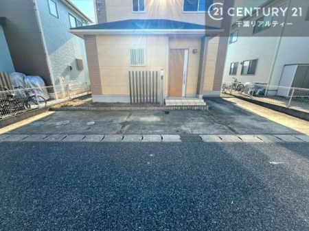 ���ԏ� �J�[�X�y�[�X2�䒓�ԉ\�B�����̒ʋ΂₨�������ɕ֗��ŁA���q���ɂ���Ƃ�������Ă��g�����������܂��B