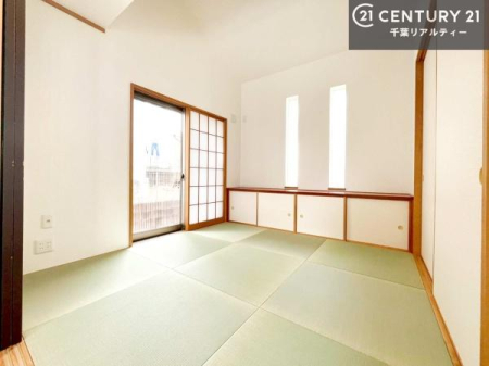 �a�� ���r���O�Ɨאڂ����a���ł��I�Ǝ��̋x�e�X�y�[�X��L�b�Y�X�y�[�X�Ƃ��Ċ��p����̂��悳�����ł��ˁI
�a���̎g�����͖�����I