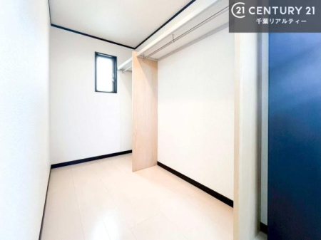 ���[ �E�H�[�N�C���N���[�[�b�g�t���ł��B��������̂��m���Ȃǂ����[���Ă��������ł��ˁI���ɂ���@�������ȂǋG�ߕ��̑傫�ȉƓd�����[�ł��܂��I