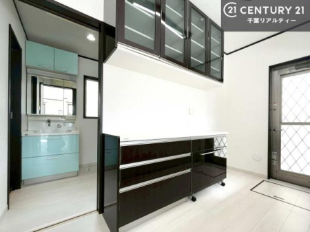 �L�b�`�� ���[�X�y�[�X���L�x�ŁA�����X�y�[�X���X�b�L���ƕЕt���Ђ�`�����p�ł��܂��I
���K�ɍ�Ƃ��ł��܂��I�����̗���������܂��I