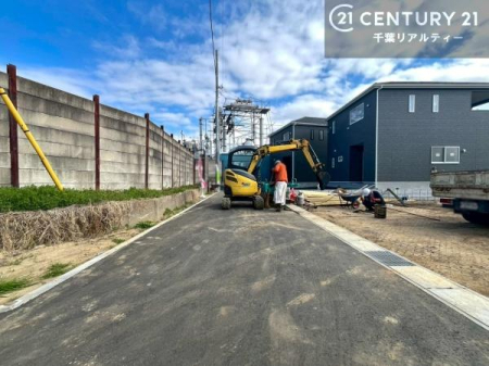 �O�ʓ��H�܂ތ��n�ʐ^ ���ӊ���A���q�l�̂���]�ɍ������������ꏏ�ɂ��ē���v���܂��B�Z��[���A�h�o�C�U�[�ɂ�邲���k������܂��B���Ђ͂��₢���킹�ɑ��Ή����܂��I���҂������܂���I