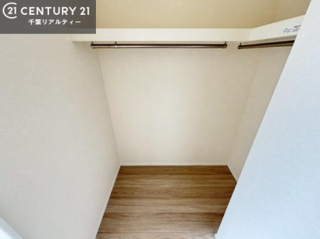 ���[ �E�H�[�N�C���N���[�[�b�g�t���ł��B��������̂��m���Ȃǂ����[���Ă��������ł��ˁI���ɂ���@�������ȂǋG�ߕ��̑傫�ȉƓd�����[�ł��܂��I