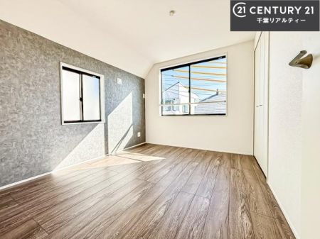 �q������ �|���o�������Ȃ��������́A���q�l�̂������Ƃ��Ă����S�ł��I
���[�X�y�[�X���[�����Ă���̂ŎU�炩�������������T�b�ƕЕt�����܂��I