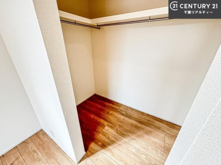 ���[ �E�H�[�N�C���N���[�[�b�g�t���ł��B��������̂��m���Ȃǂ����[���Ă��������ł��ˁI���ɂ���@�������ȂǋG�ߕ��̑傫�ȉƓd�����[�ł��܂��I