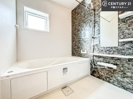 ���� �������������l�̕��͋C�̃o�X���[���́A�����o�Ă��ăo�X�^�C�����[���I
���d���撣���Ă��邲�J���ɂ��D�݂̓����̓����܂����āA�y����ł݂Ă͂������ł��傤���H