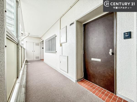 ���̑� �u���̕����C�ɂȂ�I�v�u�������Ăǂ�ȏ��H�v�u�����Əڂ����m�肽���I�v�Ǝv������A���C�y�ɂ����k���������B