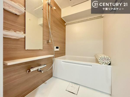 ���� 1���̔�����������Ɩ����Ă���闁���ł��B
�������̑f�G�ȃ����N�[�[�V�����ꏊ�ł��I