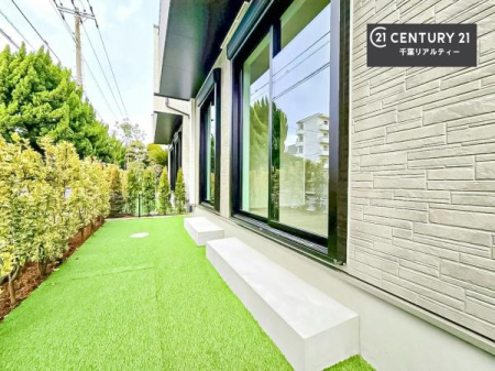 �� �z������ǍD�Ȃ���ł��I���ꂽ���ɂ͐�������n����J���I�Ȏ��Ԃ��y���߂܂��B
�K�[�f�j���O��ƒ�؉����y���߂܂��I