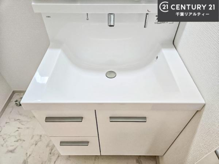 ���ʑ�E���ʏ� �[�����ʑ�{�E���́A�������˂ɂ����̂ł�����ꂪ�y�X�I���������ۂĂ܂��I
�L���C�Ȑ��ʏ��Ŏ��������̃��`�x�[�V�������オ��܂��ˁI