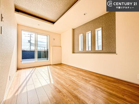 �m�� �o���R�j�[�ɖʂ��Ă���m���ł��B���邭�����肪����A���C����������ł��܂��I���N���āA�O�ɏo�Ĕw�L�т����[�ċz�����ǂ������}������邱�Ƃ��ł��܂��B