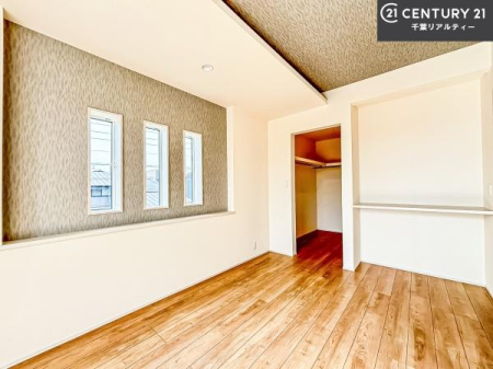 �Q�� �D���������������ޗm���́A���̖ڊo�߂��C�������ǂ������ł��ˁB���������Ԃ��������Ɖ߂������Ƃ��ł��܂��B�D�����F�����̃t���[�����O���ǂ�ȉƋ�ɂ��}�b�`���܂��I