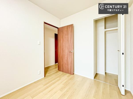 ���r���O�ȊO�̋��� �V���v���Ƀf�U�C������Ă��邽�߁A�Ƌ��I�т܂���I
���C�ɓ���̉Ƌ��u���Ă��낰���Ԃ���邱�Ƃ��ł��܂��B