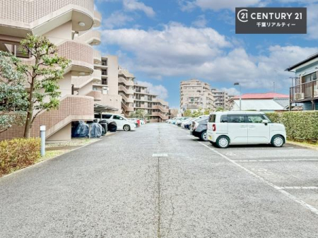  �ڂ����󂫏󋵂��m�肽���ꍇ�͂��C�y�ɂ��₢���킹���������I
���ӊ���A���q�l�̂���]�ɍ������������ꏏ�ɂ��ē���v���܂��B�Z��[���A�h�o�C�U�[�ɂ�邲���k������܂��B