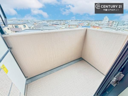 �o���R�j�[ �z������ǍD�ȃo���R�j�[�ł��I���ꂽ���ɂ͐�������n����J���I�Ȏ��Ԃ��y���߂܂��B
