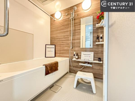 ���� �������������l�̕��͋C�̃o�X���[���́A�����o�Ă��ăo�X�^�C�����[���I
���d���撣���Ă��邲�J���ɂ��D�݂̓����̓����܂����āA�y����ł݂Ă͂������ł��傤���H