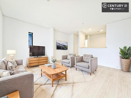 ���r���O �Ƌ��CG�p�[�X�ł��B�S�n�ǂ����r���O�͉Ƒ������R�ƏW�܂�܂��B�Ƒ��c�R�̎��Ԃ����������ł��B���Ƒ��ƁA����w�[���������Ԃ��߂��������ł��ˁB