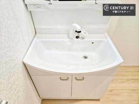 ���ʑ�E���ʏ� �[�����ʑ�{�E���́A�������˂ɂ����̂ł�����ꂪ�y�X�I���������ۂĂ܂��I
�L���C�Ȑ��ʏ��Ŏ��������̃��`�x�[�V�������オ��܂��ˁI