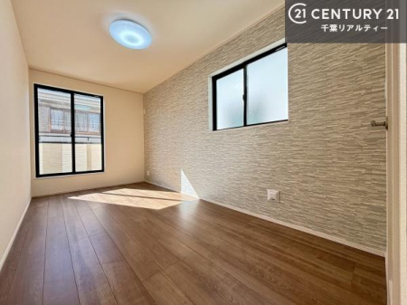 �m�� �o���R�j�[�ɖʂ��Ă���m���ł��B���邭�����肪����A���C����������ł��܂��I���N���āA�O�ɏo�Ĕw�L�т����[�ċz�����ǂ������}������邱�Ƃ��ł��܂��B