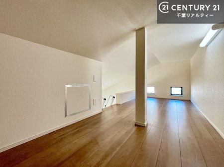 ���[ ���t�g�t���I���i�g��Ȃ��悤�ȋG�ߕ��̃C���e���A��Ɠd�̎��[�ɕ֗��I���񌻒n�ɂĂ��m���߂��������I