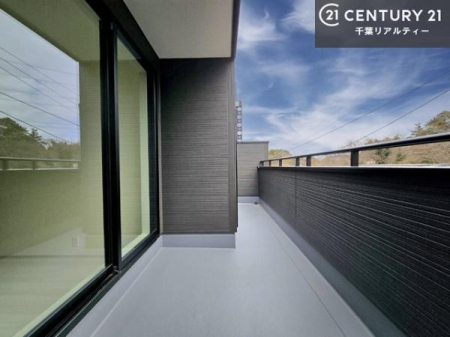 �o���R�j�[ �z������̗ǂ��o���R�j�[�ŁA�����󕨂��悭���������ł��ˁI
���V�C�̗ǂ����ɂ̓o���R�j�[�֏o�ă��t���b�V������̂��C�����悳�����ł��B