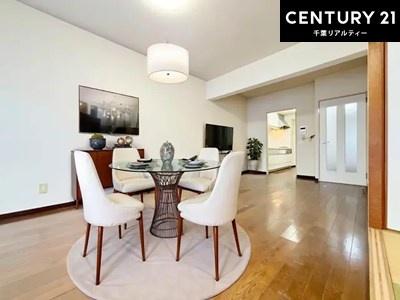 ���r���O �Ƌ��CG�p�[�X�ł��B��؂ȉƑ����W�܂邩�炱��LDK�ɂ͂�����肽���B
�q�����������C�ɏ΂��Ȃ��瑖�����Ă���p�����������u�L���Ƃɂ��ėǂ������v�Ǝv���u�Ԃł��B