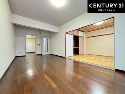 ���r���O �傫�ȑ����炽���Ղ�̗z���������閾�邢���r���O�B�J�����̂��郊�r���O�ŉƑ��c���̂��났�̎��Ԃ��߂����܂��I�����w�\�ł��I���񌻒n�ŗz������Ȃǂ��̊����������܂��I