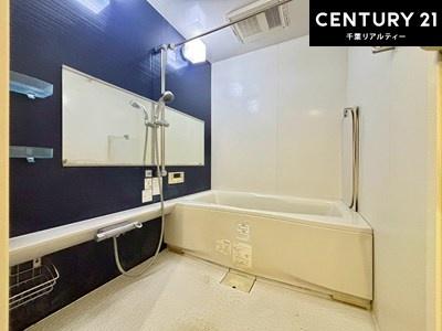 ���� �������������l�̕��͋C�̃o�X���[���́A�����o�Ă��ăo�X�^�C�����[���I
���d���撣���Ă��邲�J���ɂ��D�݂̓����̓����܂����āA�y����ł݂Ă͂������ł��傤���H