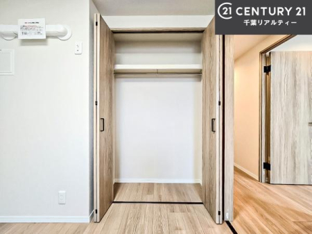 ���[ ���[�͂ɗD��Ă��邩�炱���A�]�v�ȃ��m��\�ɏo�����A�C���e���A��������L�[�v�ł��܂��B�V���v���Ő������ꂽ��Ԃ����y���݂��������B