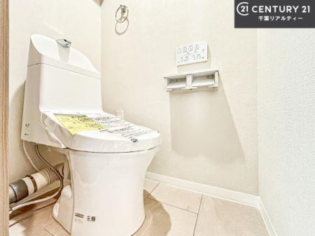 �g�C�� �������֍��ɂ��A�~��͕֍����g�����ł���̂ŗ₽���֍��ɍ��炸�ɍςފ������d�l�ł��I�V���v���ȃJ���[����Ƃ��Ă���̂ŁA������ꂪ���₷���ł��B