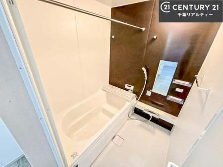 ���� �������������l�̕��͋C�̃o�X���[���́A�����o�Ă��ăo�X�^�C�����[���I
���d���撣���Ă��邲�J���ɂ��D�݂̓����̓����܂����āA�y����ł݂Ă͂������ł��傤���H