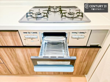 �L�b�`�� �R�����͎O������̂ł������̓����i�s���ł��܂��B
�������O�����t���ł��B�����X�y�[�X���L�X���Ă���׍�Ƃ����₷���I�g�����肪�ǂ��V�X�e���L�b�`���ł��I