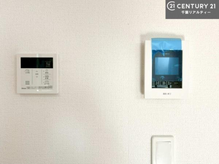 ���̑� TV���j�^�[�t���C���^�[�z���ł��q�l�̂�����Ԓ��Ȃǂ����S�ł��ˁB�{�^���ЂƂł����C�̏������ƂƂ̂��I�I�[�g�o�X���B