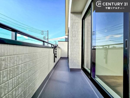 �o���R�j�[ �z������ǍD�ȃo���R�j�[�ł��I���ꂽ���ɂ͐�������n����J���I�Ȏ��Ԃ��y���߂܂��B
